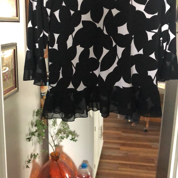 Top - Picture 4 of 4